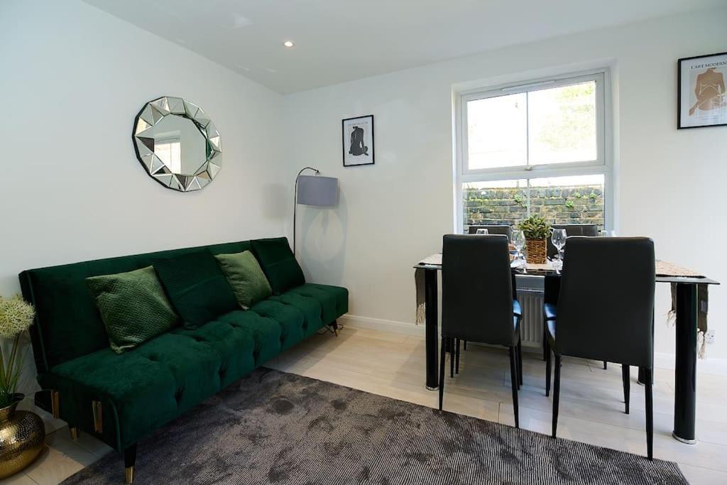 Fabulous 3 Bed Nw London Apartment With Private Garden Buitenkant foto