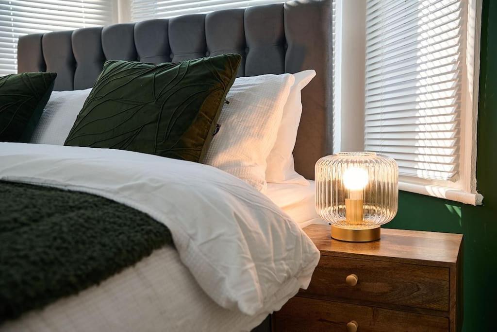 Fabulous 3 Bed Nw London Apartment With Private Garden Buitenkant foto